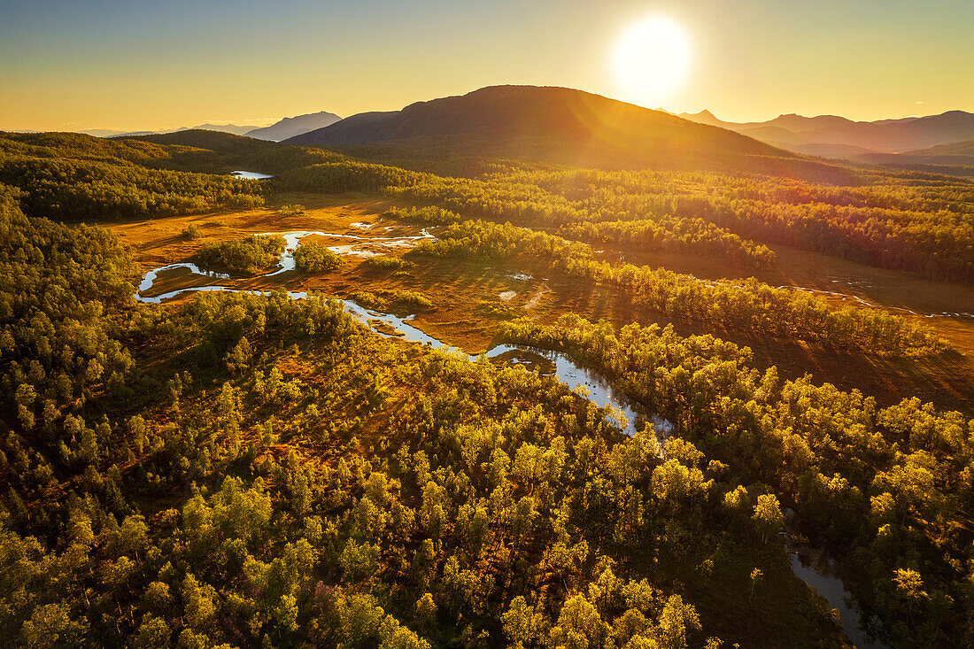 Sommer, Luftaufnahme, Fluss, See, Senja, Skaland, Norwegen, Europa