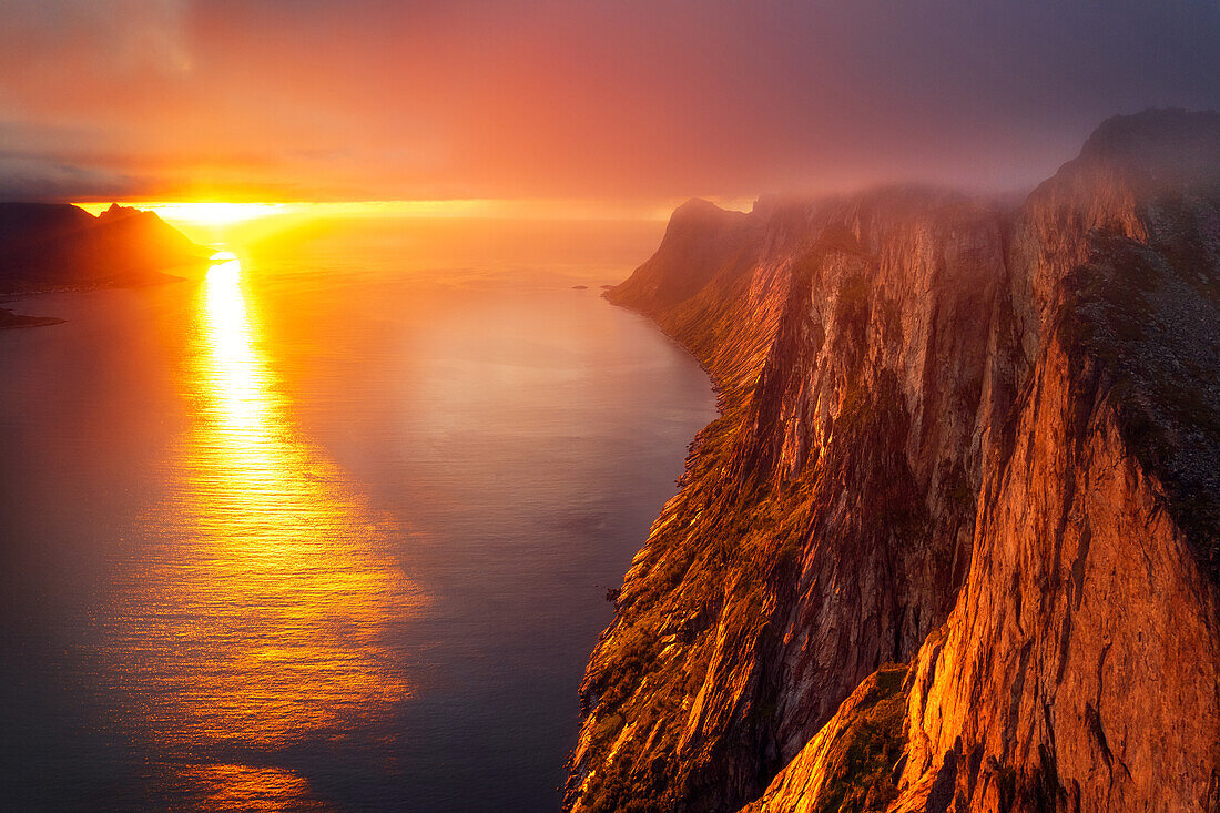 Sommer, Luftaufnahme, Berge, Fjord, Sonnenuntergang, Senja, Skaland, Norwegen, Europa