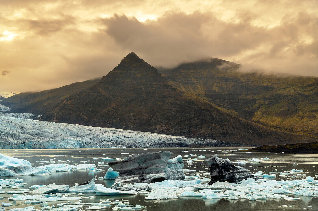  glacier, glacial lake, ice, iceberg, volcanic landscape, Fjallsarlon, mountains, Iceland, Europe 