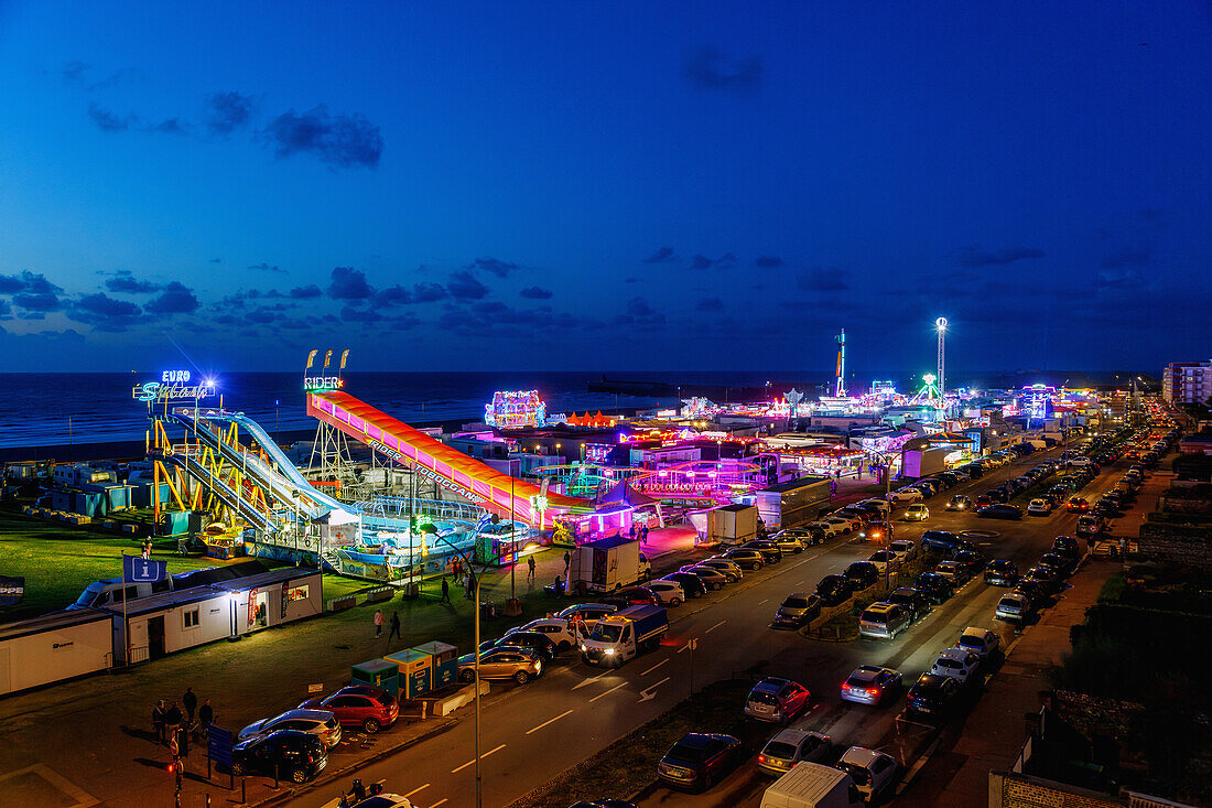  Summer fair with rides on the lawn at Boulevard Verdun in Dieppe on the Alabaster Coast (Côte d&#39;Albâtre, Cote d&#39;Albatre) in the Seine-Maritime department in the Normandy region of France 