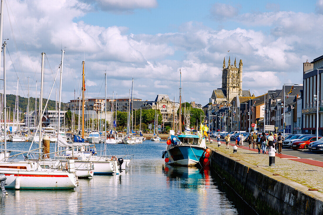  Quay and harbor basin Bassin Bérigny with view of the church Eglise St-Etienne (Église Saint-Étienne) in Fécamp (Fecamp) on the Alabaster Coast, (Côte d&#39;Albatre, Cote d&#39;Albatre) in Normandy in France 