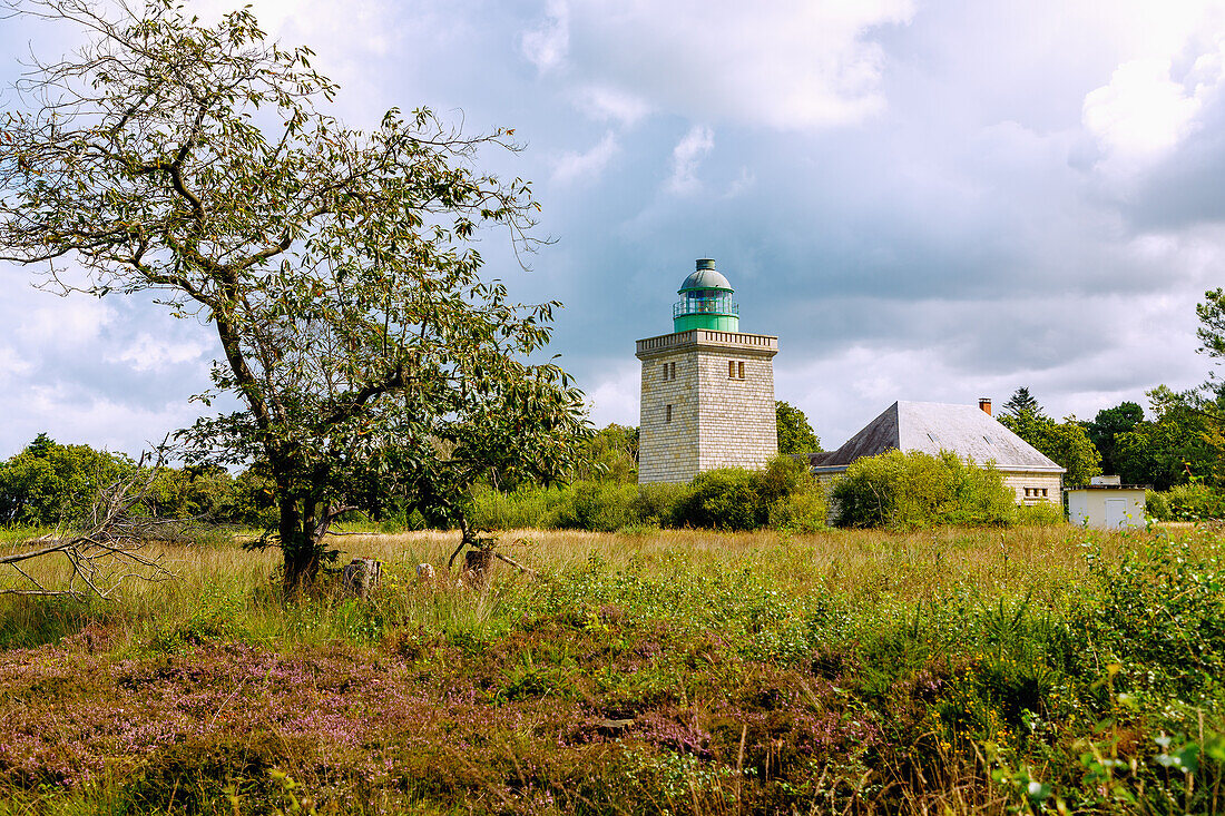  Lighthouse Phare d&#39;Ailly near Sainte-Marguerite-sur-Mer on the Alabaster Coast (Côte d&#39;Albâtre, Cote d&#39;Albatre) in the Seine-Maritime department in the Normandy region of France 