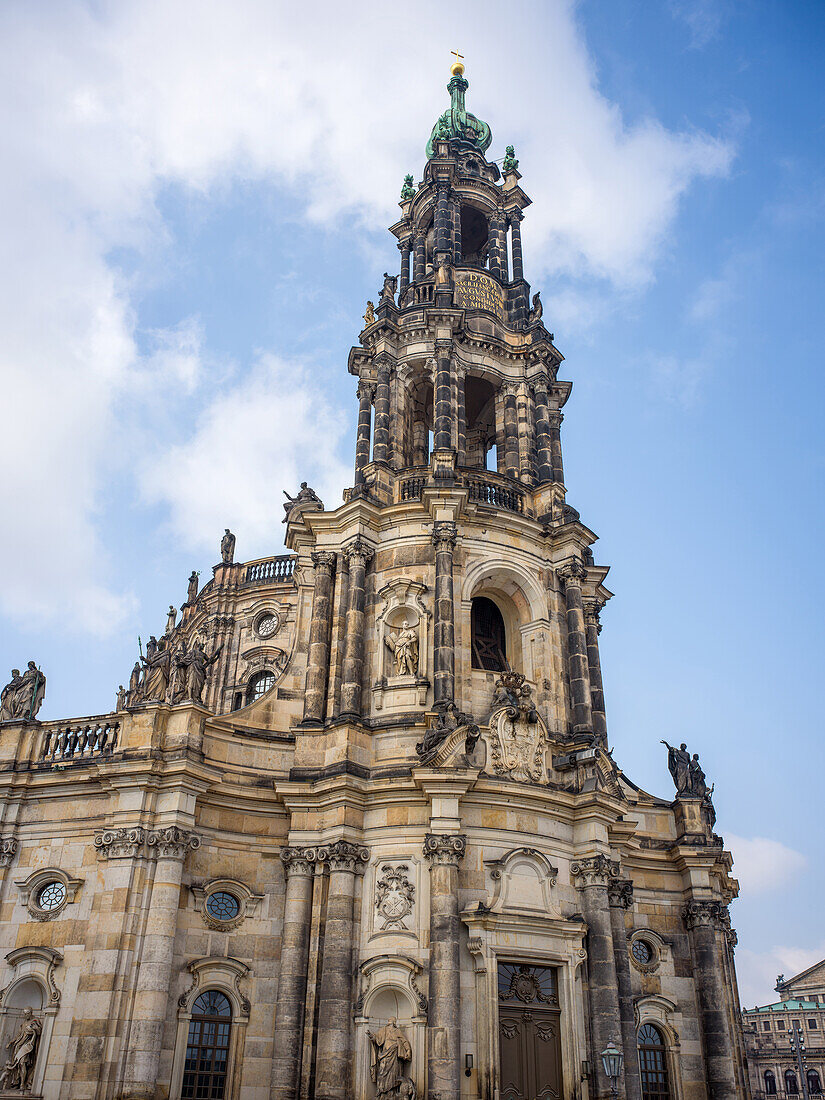  Cathedral of the Holy Trinity, Dresden Court Church, Old Town, Dresden, Saxony, Germany, Europe 