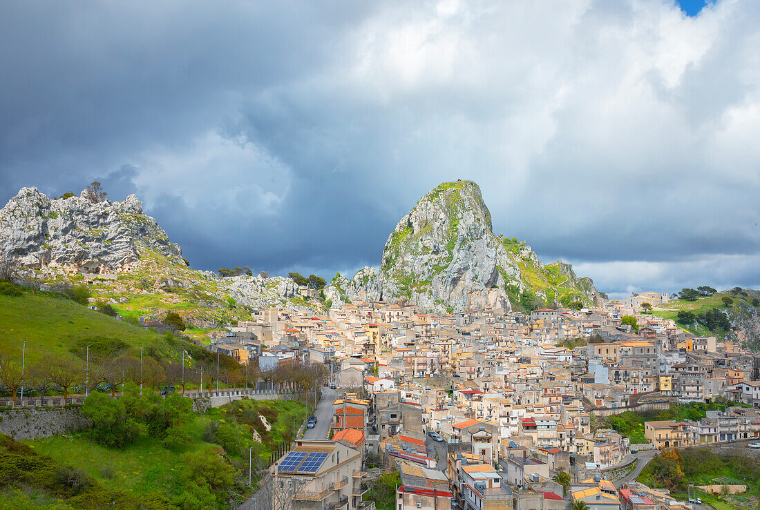 Mountain village of Caltabellotta, high angle view, Caltabellotta, Agrigento district, Sicily, Italy