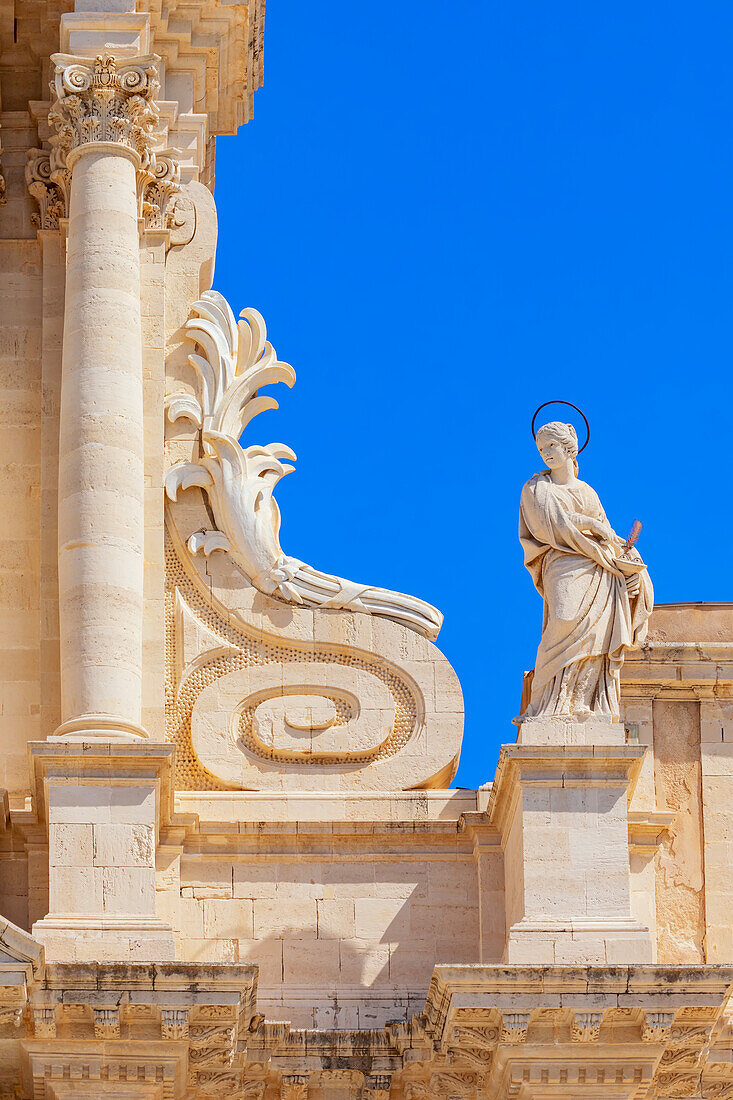 Syracuse Cathedral rooftop detail, Ortygia, Syracuse, Sicily, Italy