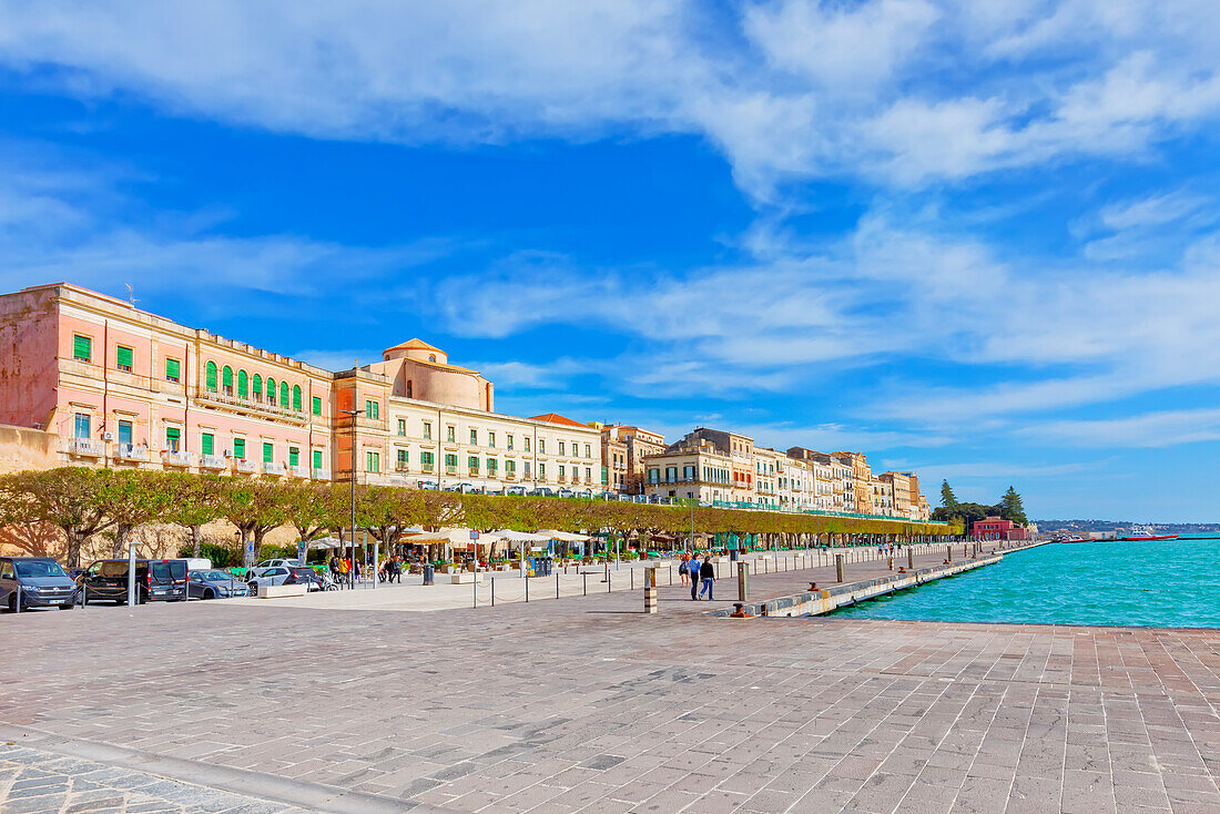 Ortygia historic district seafront, Ortygia, Syracuse, Sicily, Italy