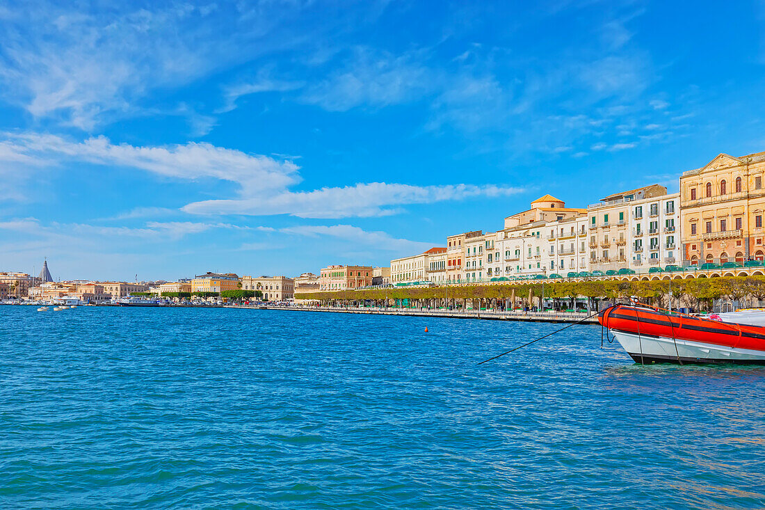 Ortygia historic district seafront, Ortygia, Syracuse, Sicily, Italy