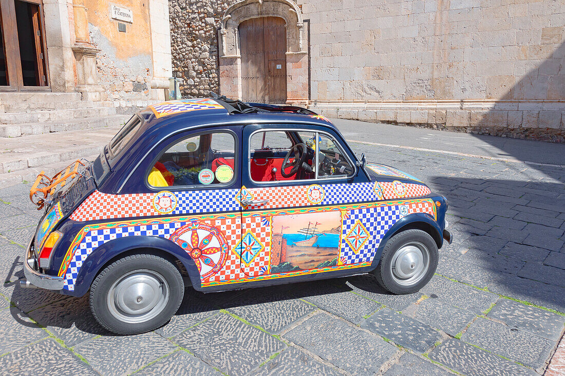 Oldtimer Fiat Bambino, Taormina, Sizilien, Italien