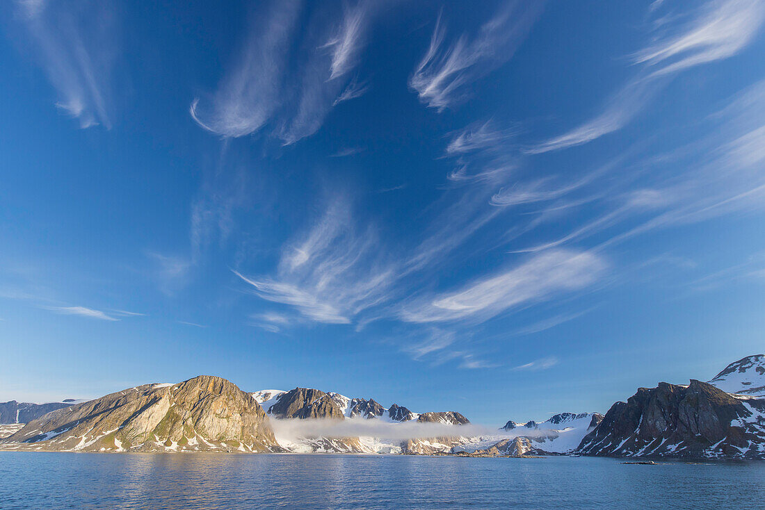  Mountain landscape in the Hamiltonbukta, Raudfjord, Spitsbergen, Norway 