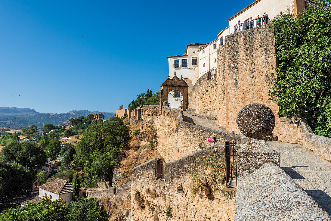 Altes Stadttor in Ronda, Andalusien, Spanien