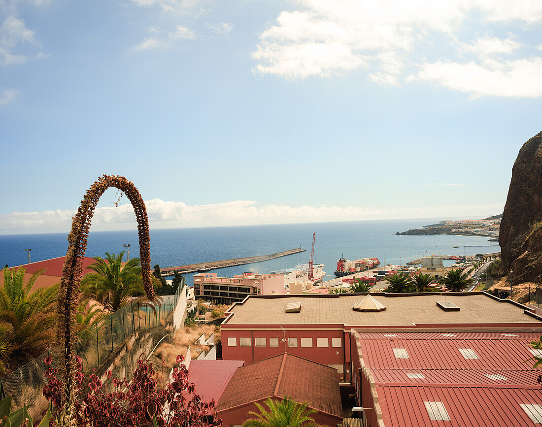 Hafenstadt Santa Cruz de La Palma auf der kanarischen Insel La Palma, Spanien