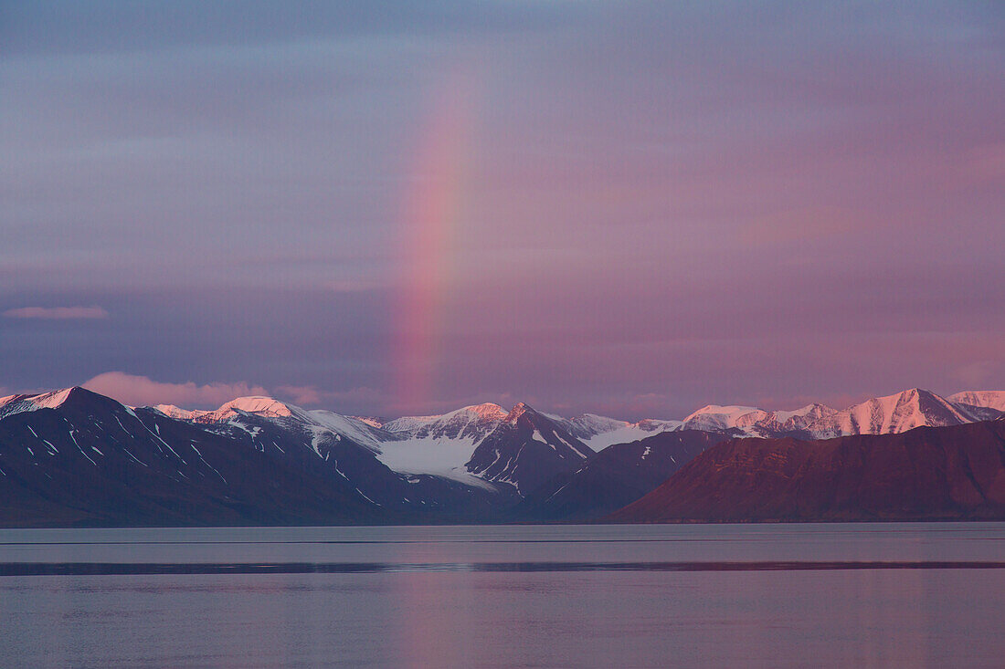  Evening atmosphere in Liefdefjorden, Spitsbergen, Norway 