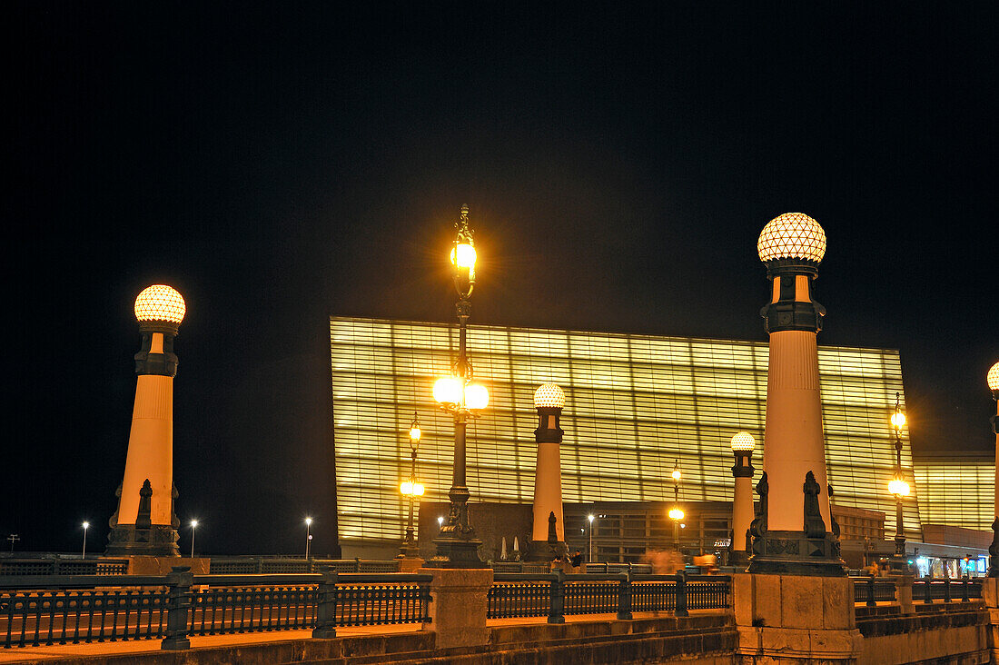 Zurriola (or Kursaal) Bridge across the Urumea River mouth, with, in the background, the Kursaal Congress Centre and Auditorium by Spanish architect Rafael Moneo, San Sebastian, Bay of Biscay, province of Gipuzkoa, Basque Country, Spain,Europe