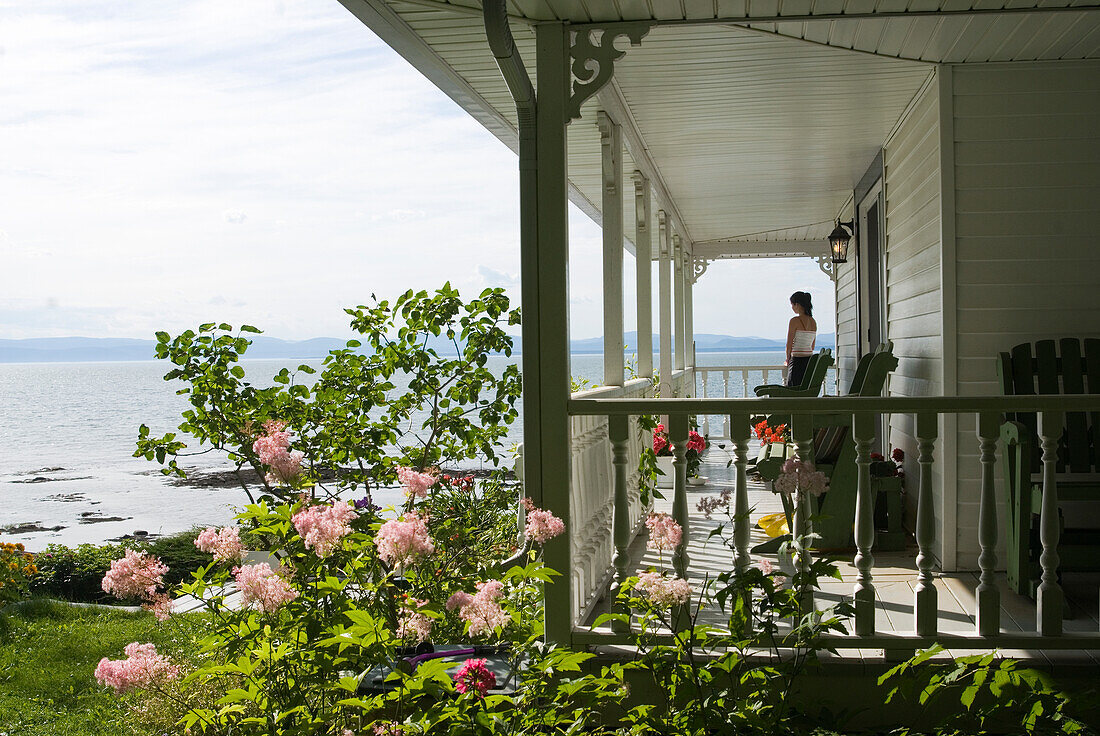 Villa am Ufer des Sankt-Lorenz-Stroms, Kamouraska, Region Bas-Saint-Laurent, Provinz Quebec, Kanada, Nordamerika