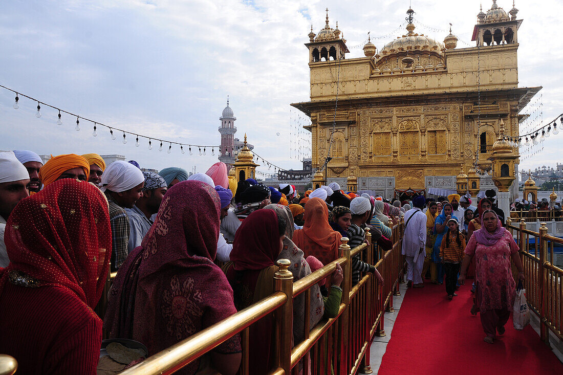  Goldener Tempel, Amritsar, Punjab, Indien, Asien 