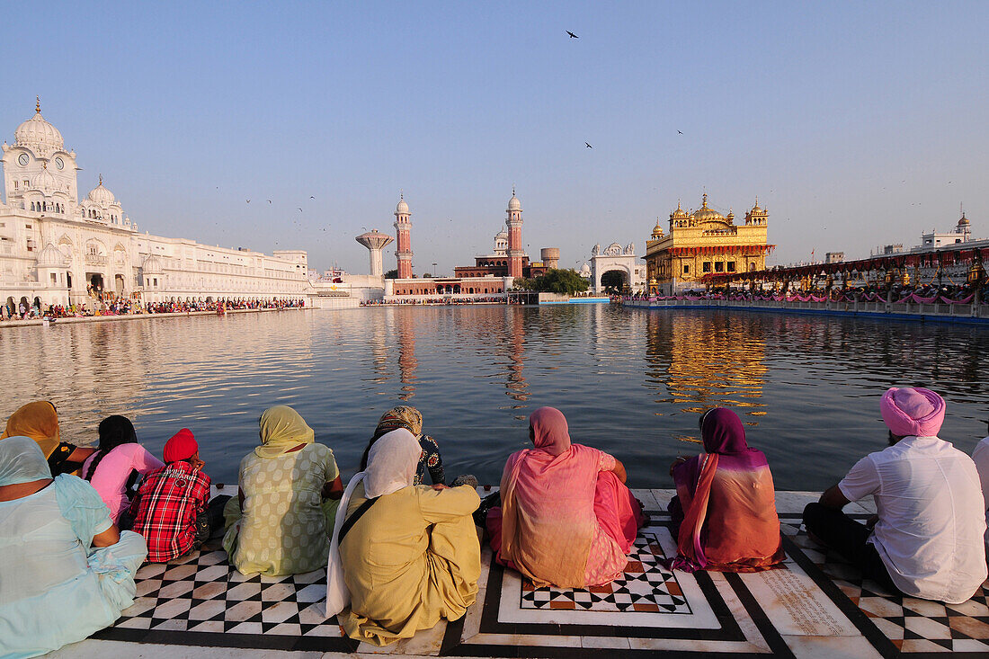 Golden temple, amritsar, punjab, india, asia