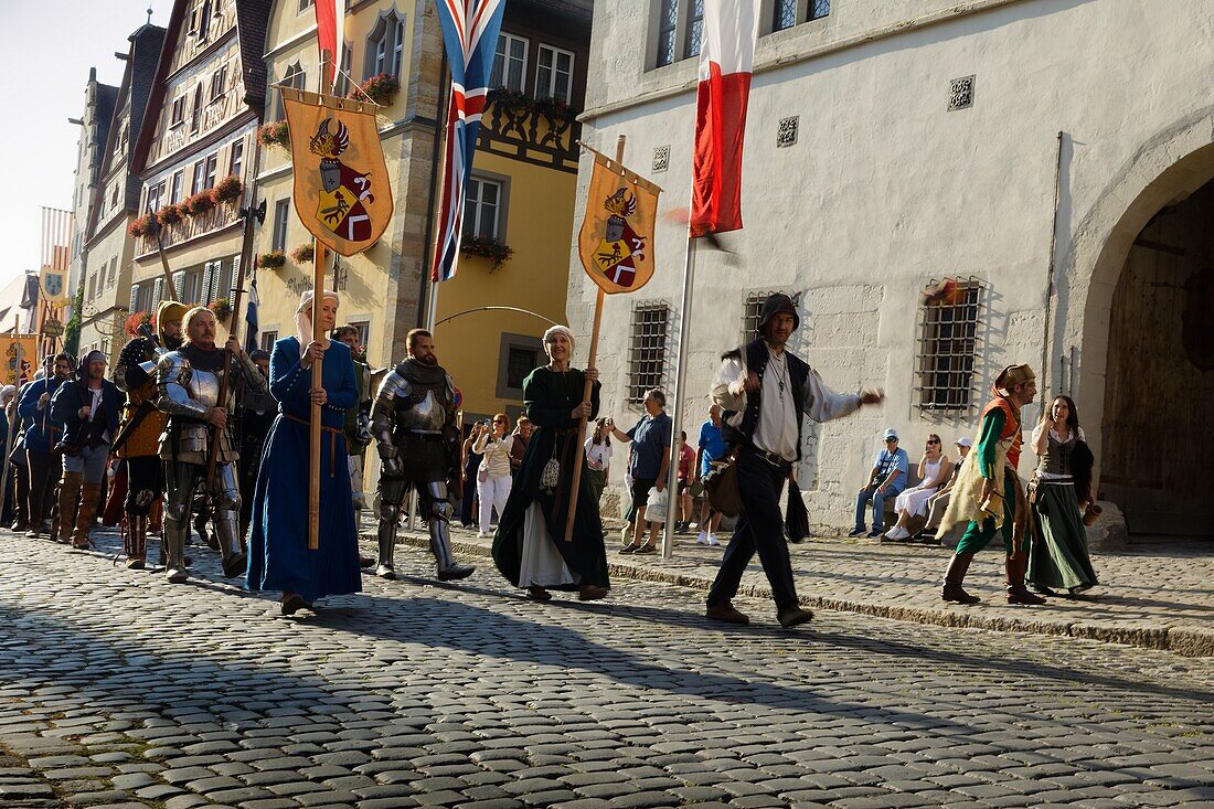 Historical medieval reenactment, 50th Anniversary Imperial City Festival, Knights, Musciians, Procession, Rothenburg ob der Tauber, Franconia, Bavaria, Germany