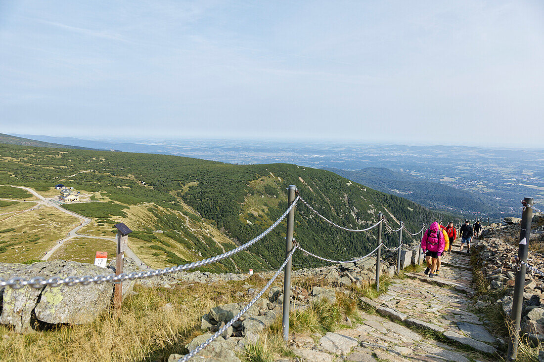 Hikers, Schneekoppe, Summit, Hiking, Karpacz, Riesengebirge, Karpacz, Sniezka, Lower Silesia, Poland