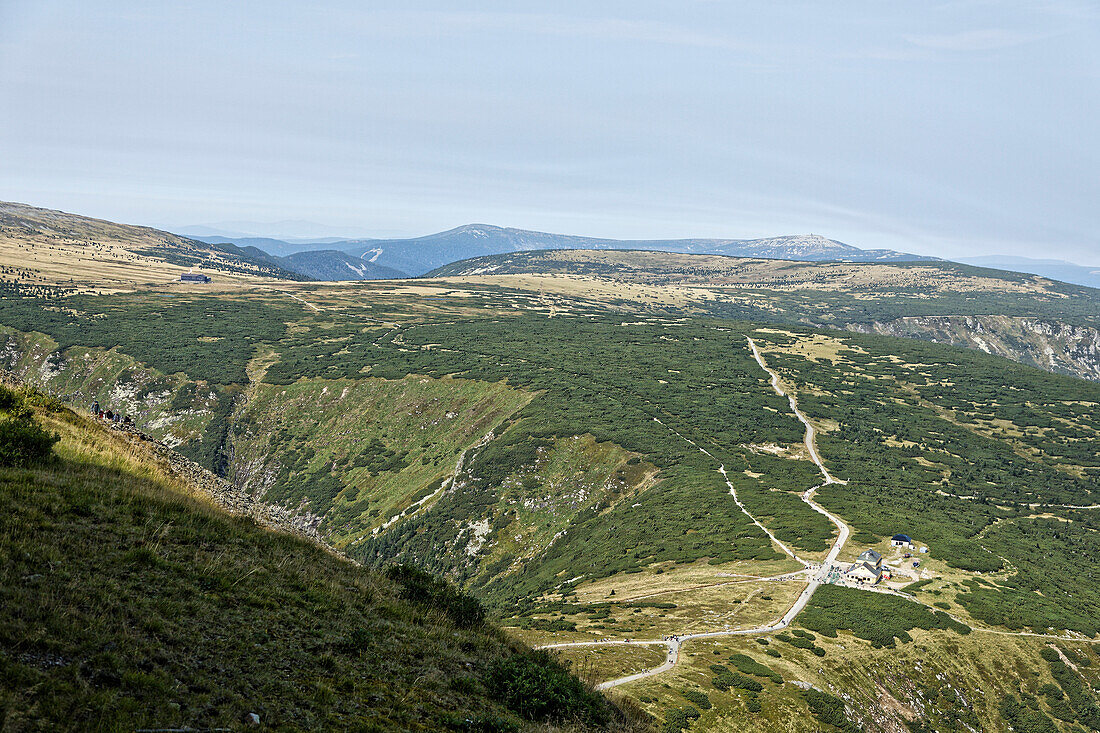  Blick vom Schneekoppe-Gipfel, Wandern, Karpacz, Riesengebirge, Karpacz, Sniezka, Niederschlesien, Polen 