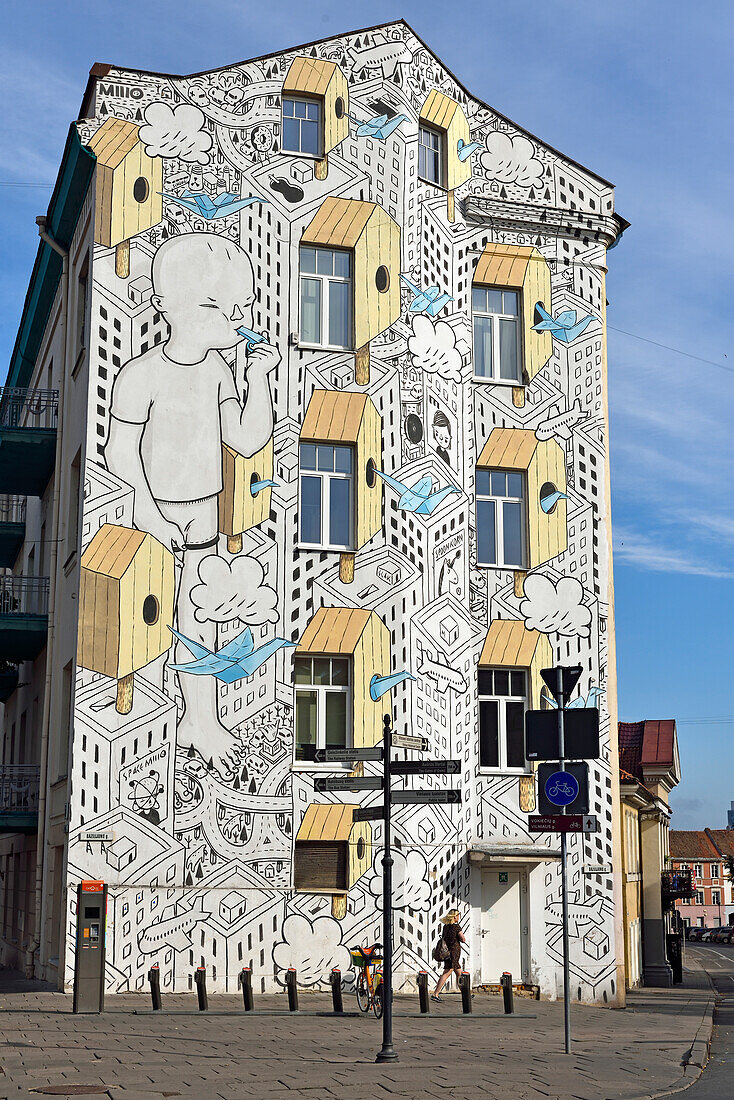 mural painting by the Italian artist Millo, on the building opposite Hales Market, Pylimo Street 56, Vilnius, Lithuania, Europe