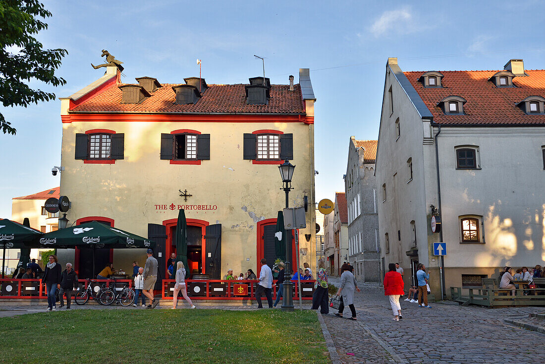  Das Portobello Pub, Altes Hafenviertel, Klaipeda, Hafenstadt an der Ostsee, Litauen, Europa 