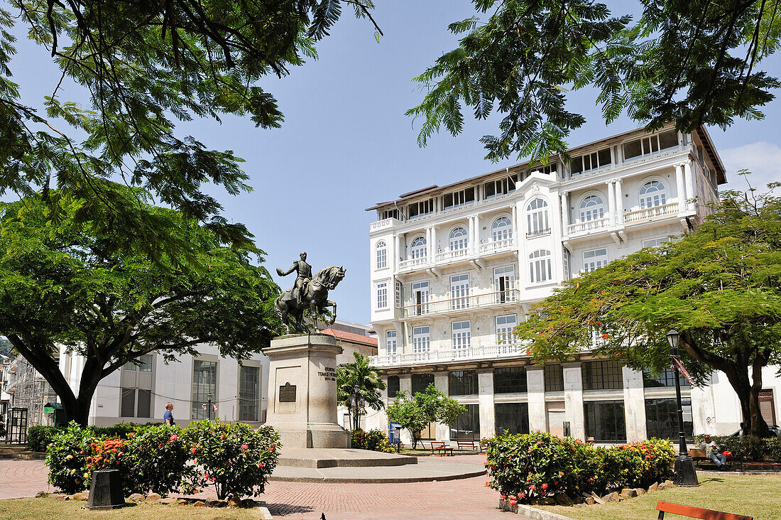 Reiterstatue von General Tomas Herrera, Plaza Herrera, Casco Antiguo, dem historischen Viertel von Panama City, Republik Panama, Mittelamerika