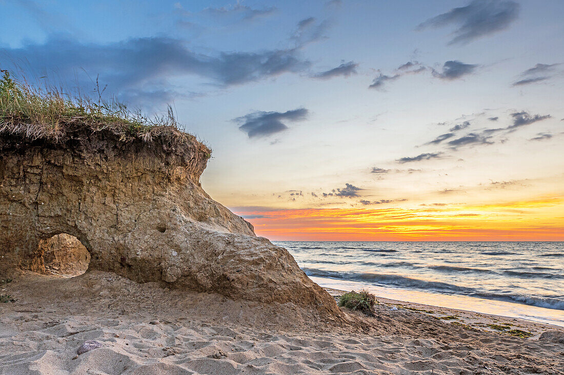 Morgenstimmung an der Steilküste Rosenfelder Strand, Ostsee, Ostholstein, Schleswig-Holstein, Deutschland