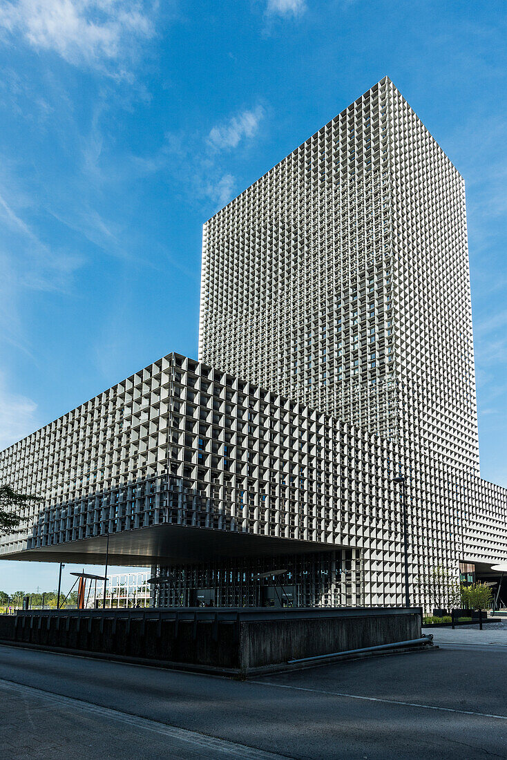  Modern architecture, University of Luxembourg, on the site of a former steelworks, Belval, Esch-sur-Alzette, Luxembourg 