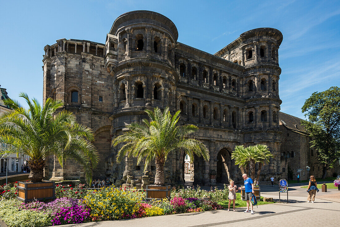 Porta Nigra, römisches Stadttor, UNESCO Weltkulturerbe, Trier, Mosel, Rheinland-Pfalz, Deutschland