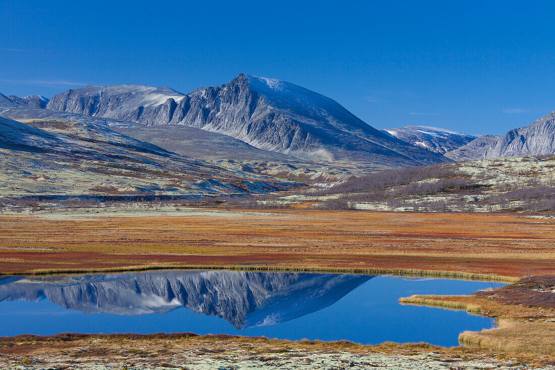  Mountains, mountains, lake, reflection, Dørålen, Døråldalen, Rondane National Park, Dovre, Oppland, Norway 