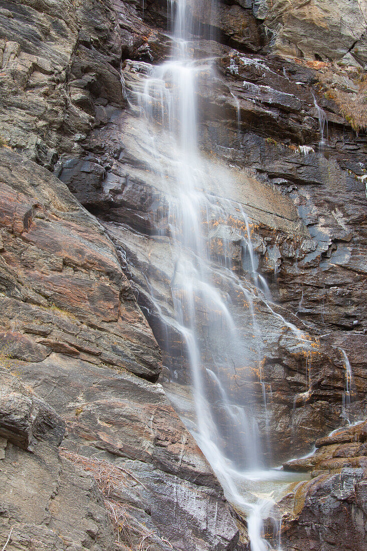  Lillaz Waterfall, Gran Paradiso National Park, Italy 