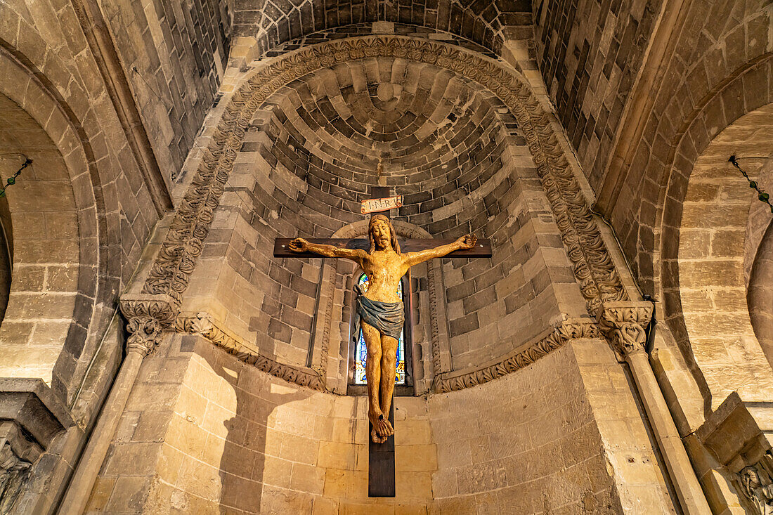  Crucifix in the interior of the church Chiesa di San Giovanni Battista, Matera, Basilicata, Italy, Europe 