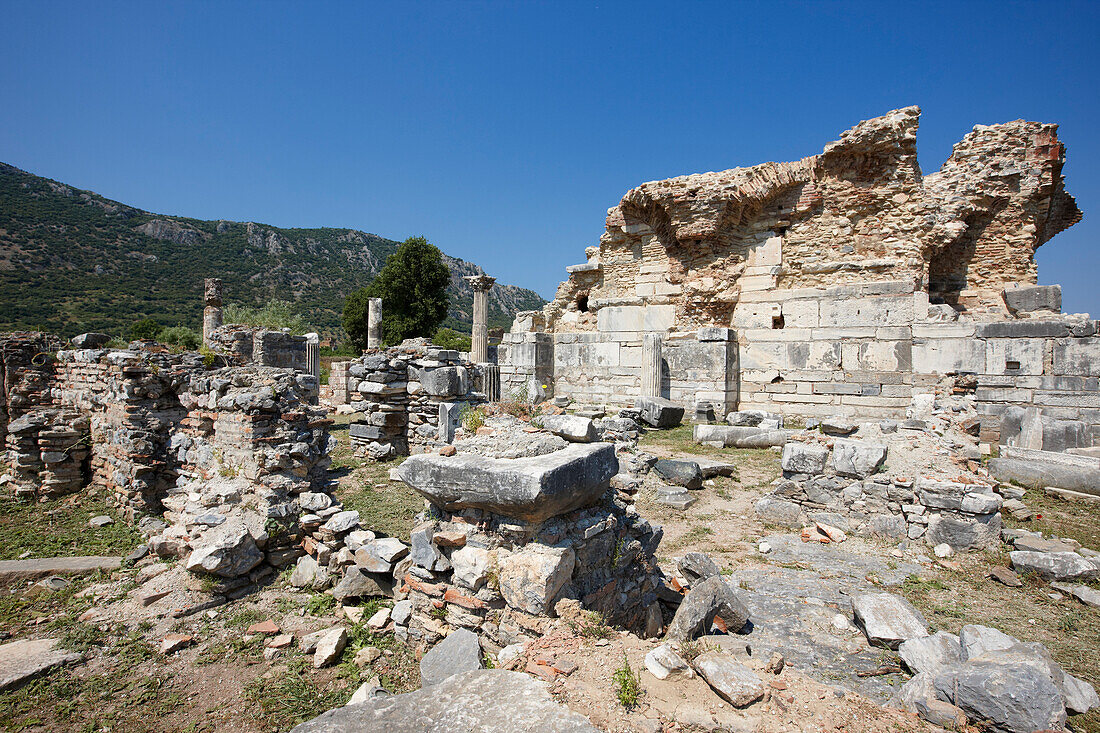  Ruinen der Marienkirche (Konzilskirche) in der antiken Stadt Ephesus, einer UNESCO-Welterbestätte. Archäologische Stätte Ephesus, Türkei. 