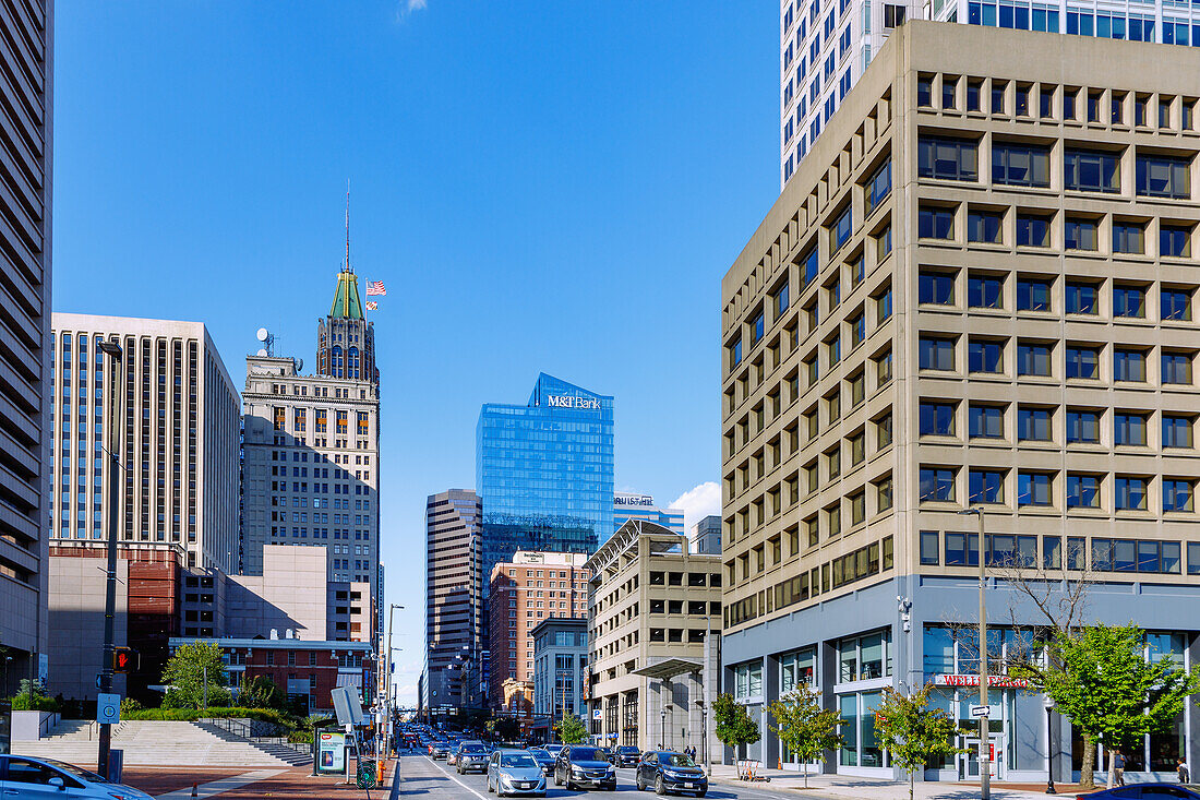  Light Street in downtown Baltimore, Maryland, USA 