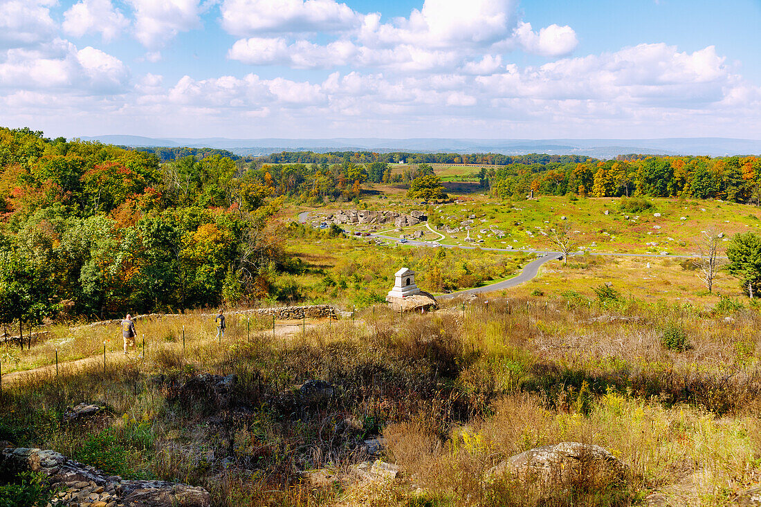  View from Little Round Top overlook of American Civil War battlefields in Gettysburg National Military Park in Gettysburg, Adams County, Pennsylvania, USA 