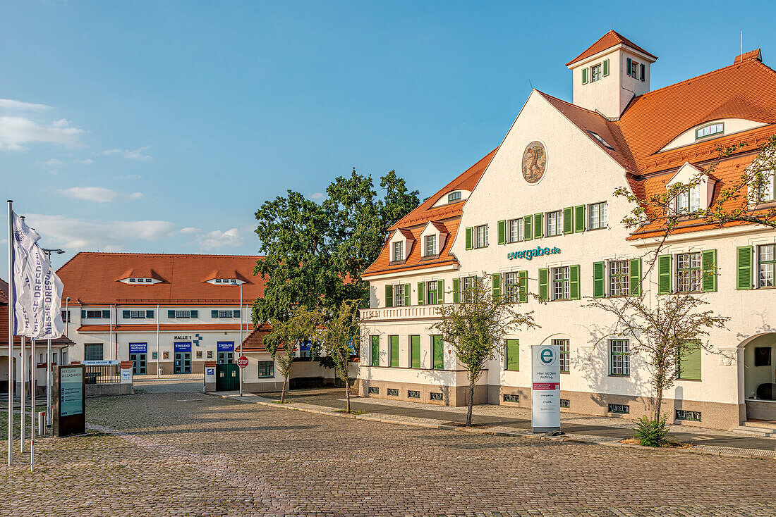 Eingang zur Messe Dresden in den Gebäuden ehemaliger Schlachthof, Sachsen, Deutschland