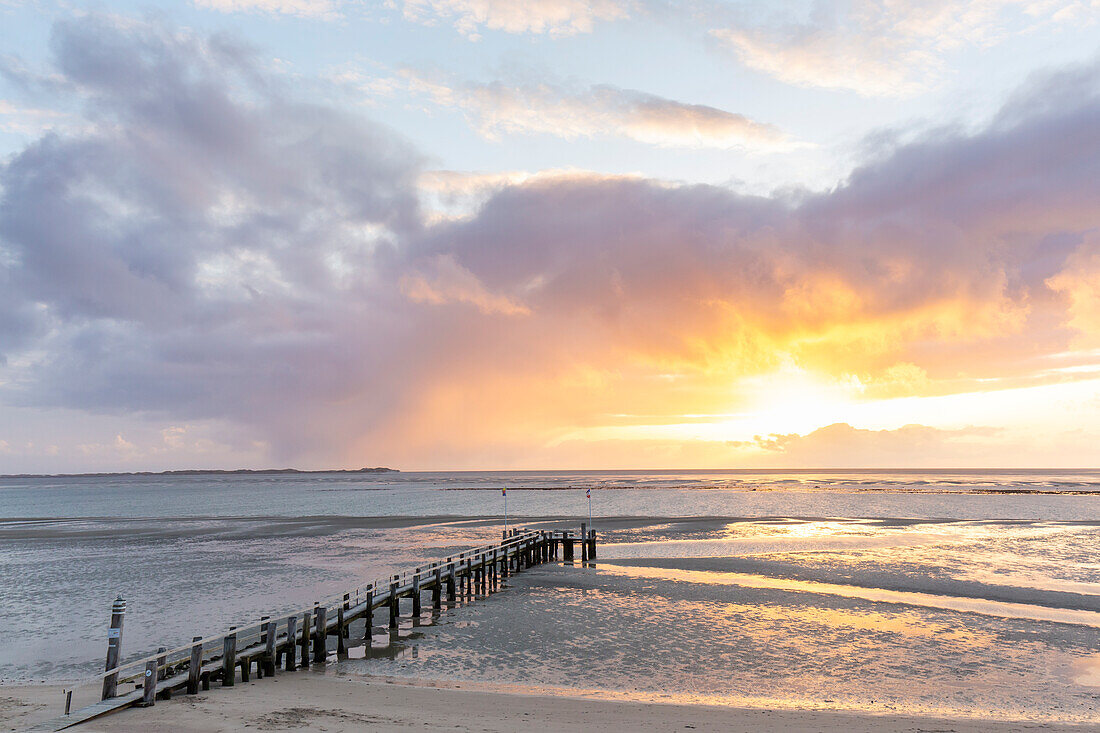 Seebrücke in Utersum, Insel Föhr, Schleswig-Holstein, Deutschland