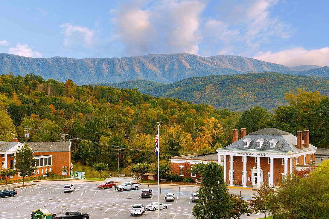  Visitor Center of Natural Bridge State Park and view of the Blue Ridge Mountains in Rockbridge County, Virginia, USA 