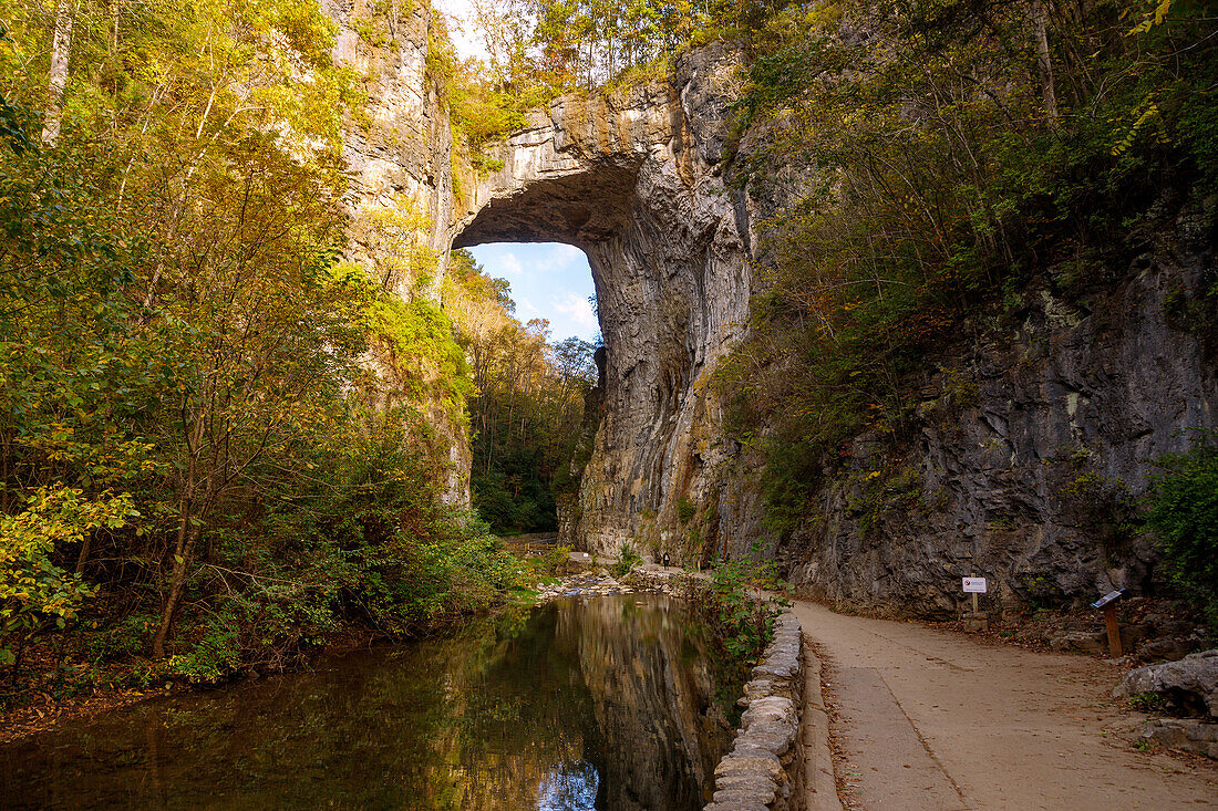  Natural Bridge at Natural Bridge State Park in Rockbridge County, Virginia, USA 