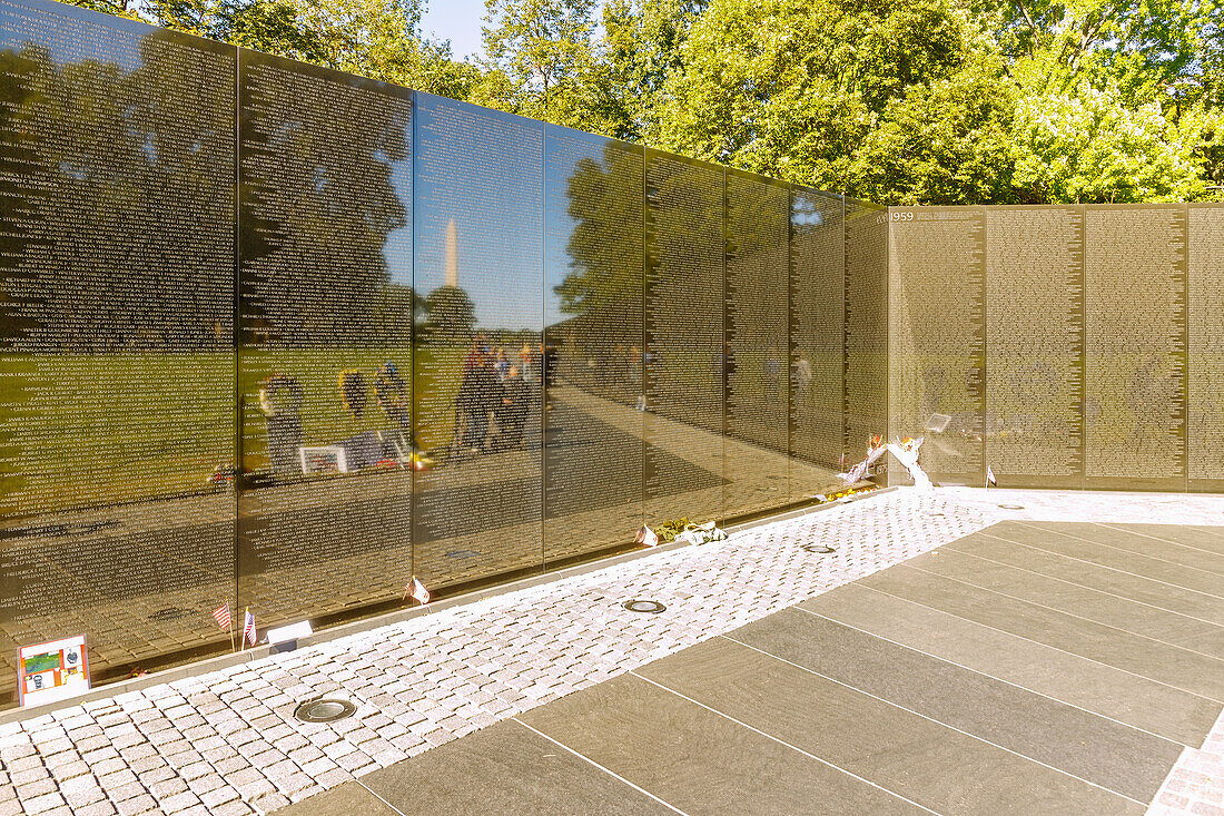  Vietnam Veterans Memorial at the National Mall and Memorial Parks in Washington DC, District of Columbia, USA 