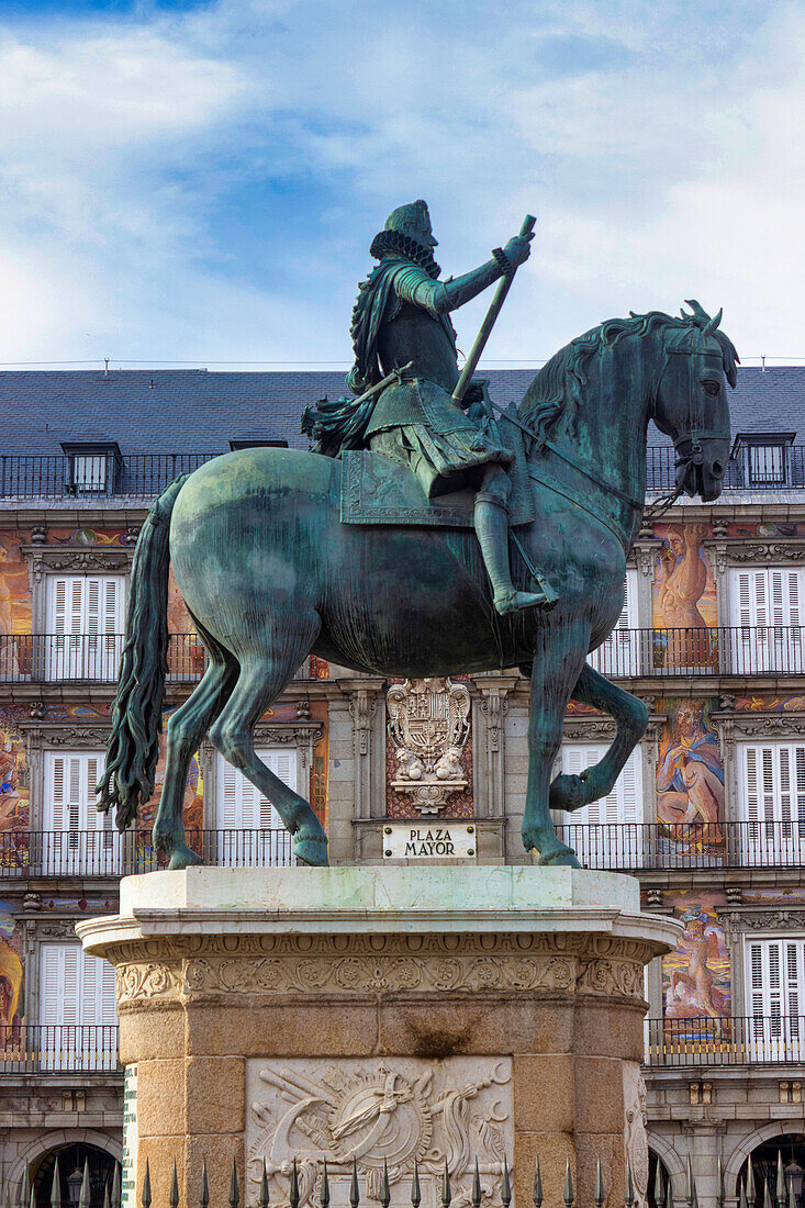 Reiterstandbild von König Philipp III., Plaza Mayor, Madrid, Spanien, Europa