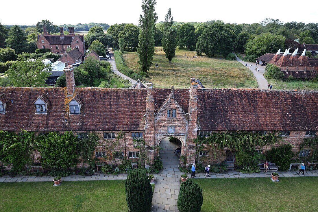  Sissinghurst house and gardens, Kent, England, United Kingdom 