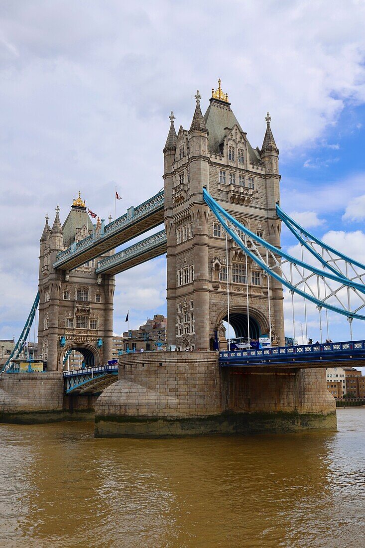  Tower Bridge, London, England, United Kingdom 