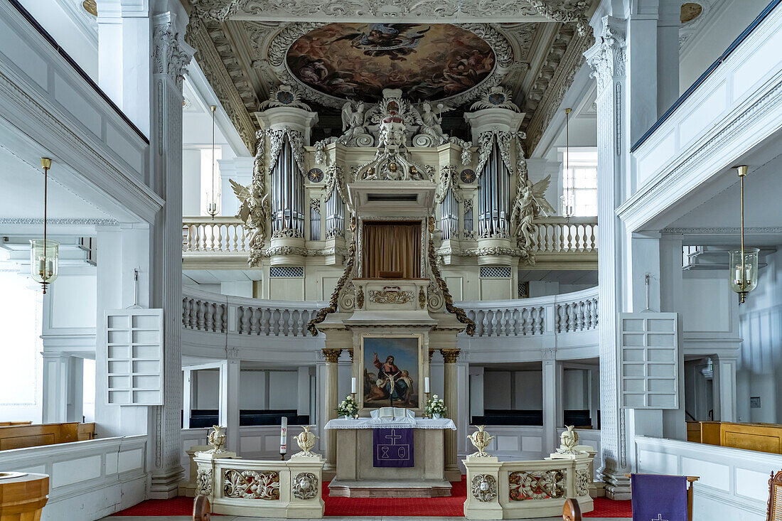 Altar der Schlosskirche von Schloss Friedenstein in Gotha, Thüringen, Deutschland 