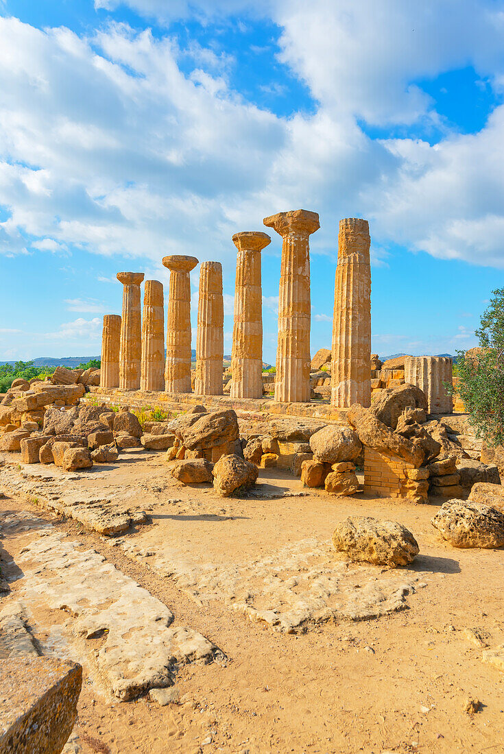  Tempel des Herakles, Tal der Tempel, Agrigent, Sizilien, Italien 