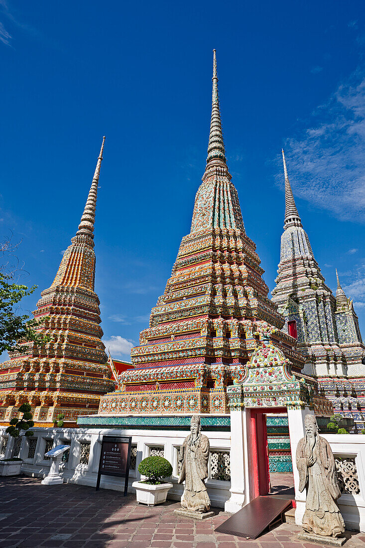 Exterior view of the Phra Maha Chedi Si Rajakarn, The Great Pagodas of Four Kings at Wat Pho Temple in Bangkok, Thailand.