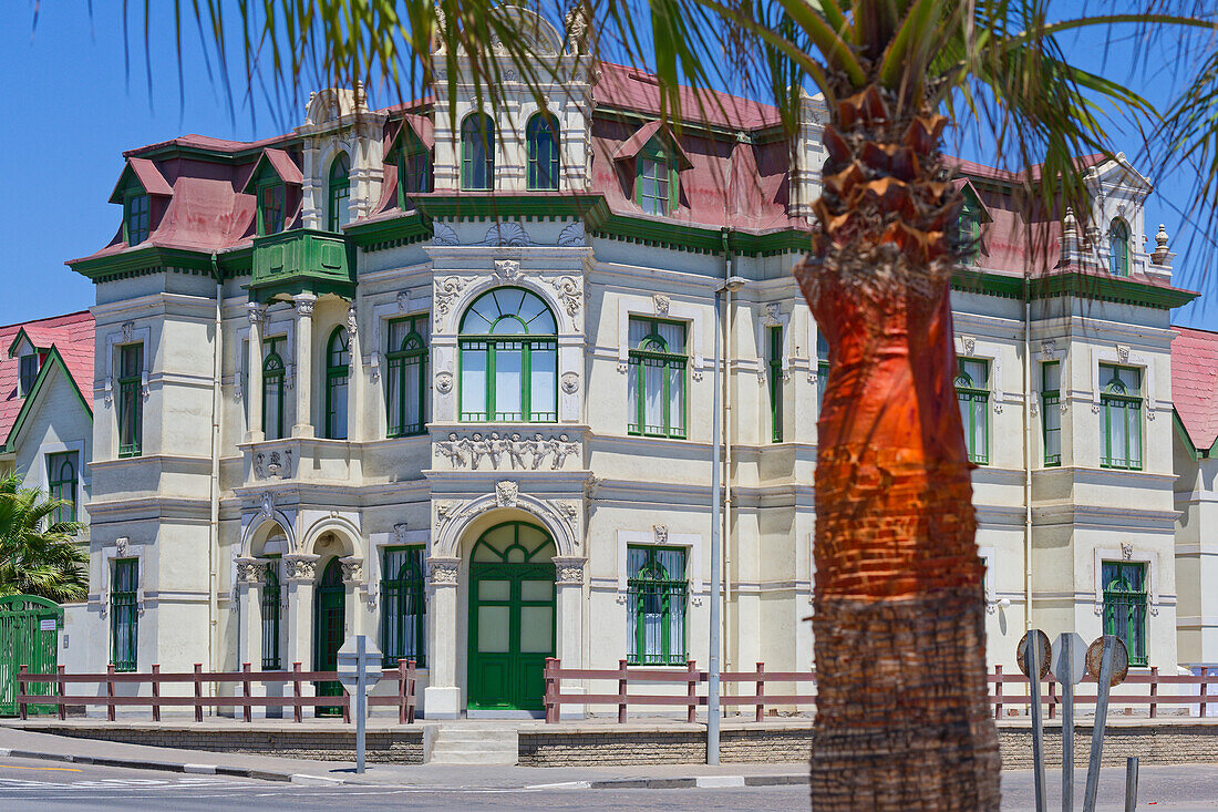 Das Hohenzollernhaus ist ein Baudenkmal und Wahrzeichen, Swakopmund, Erongo, Namibia, Afrika