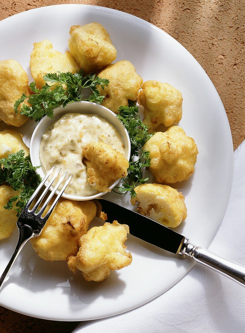 Deep-fried Cauliflower with Meat Sauce