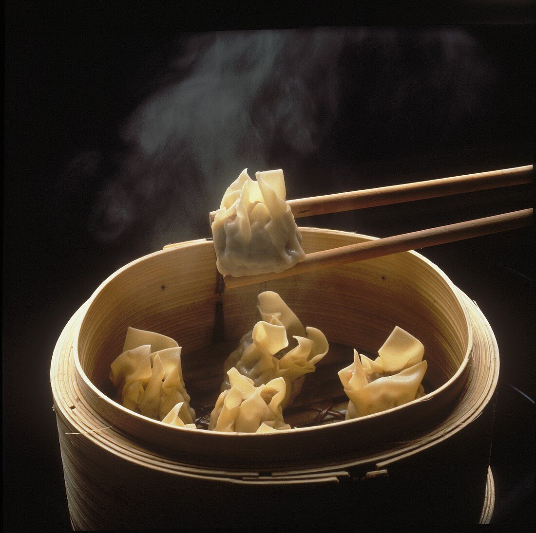 Won Ton in Chinese Steamer