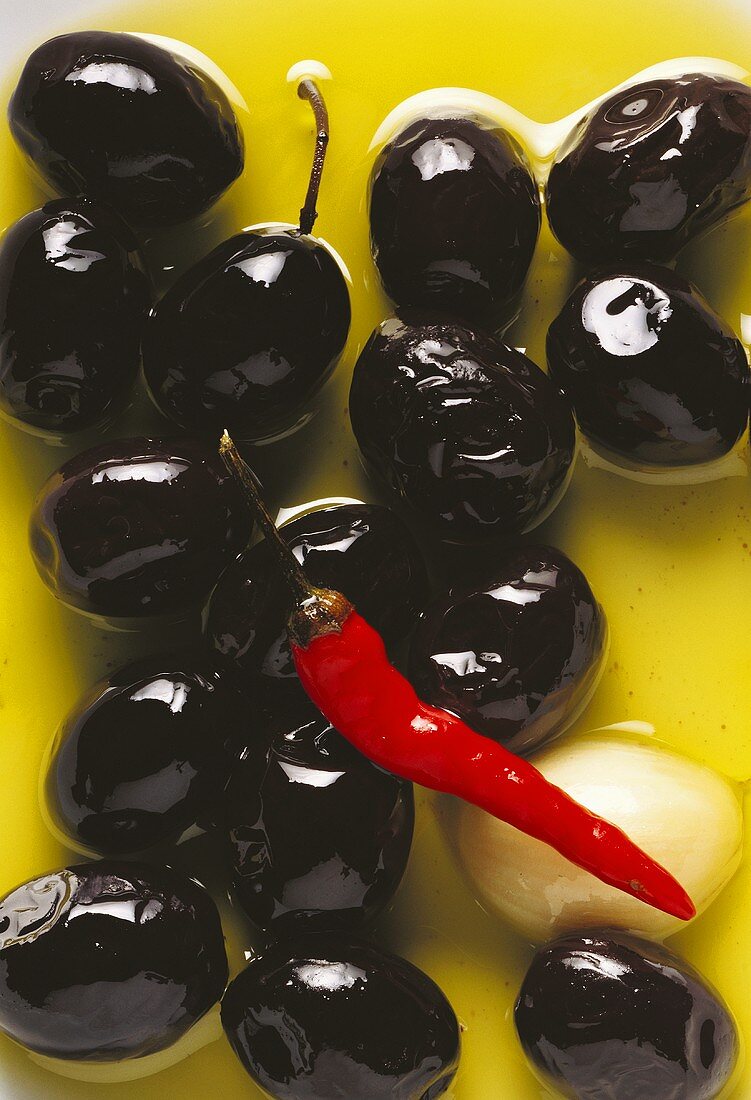 Marinated black olives (Italy)